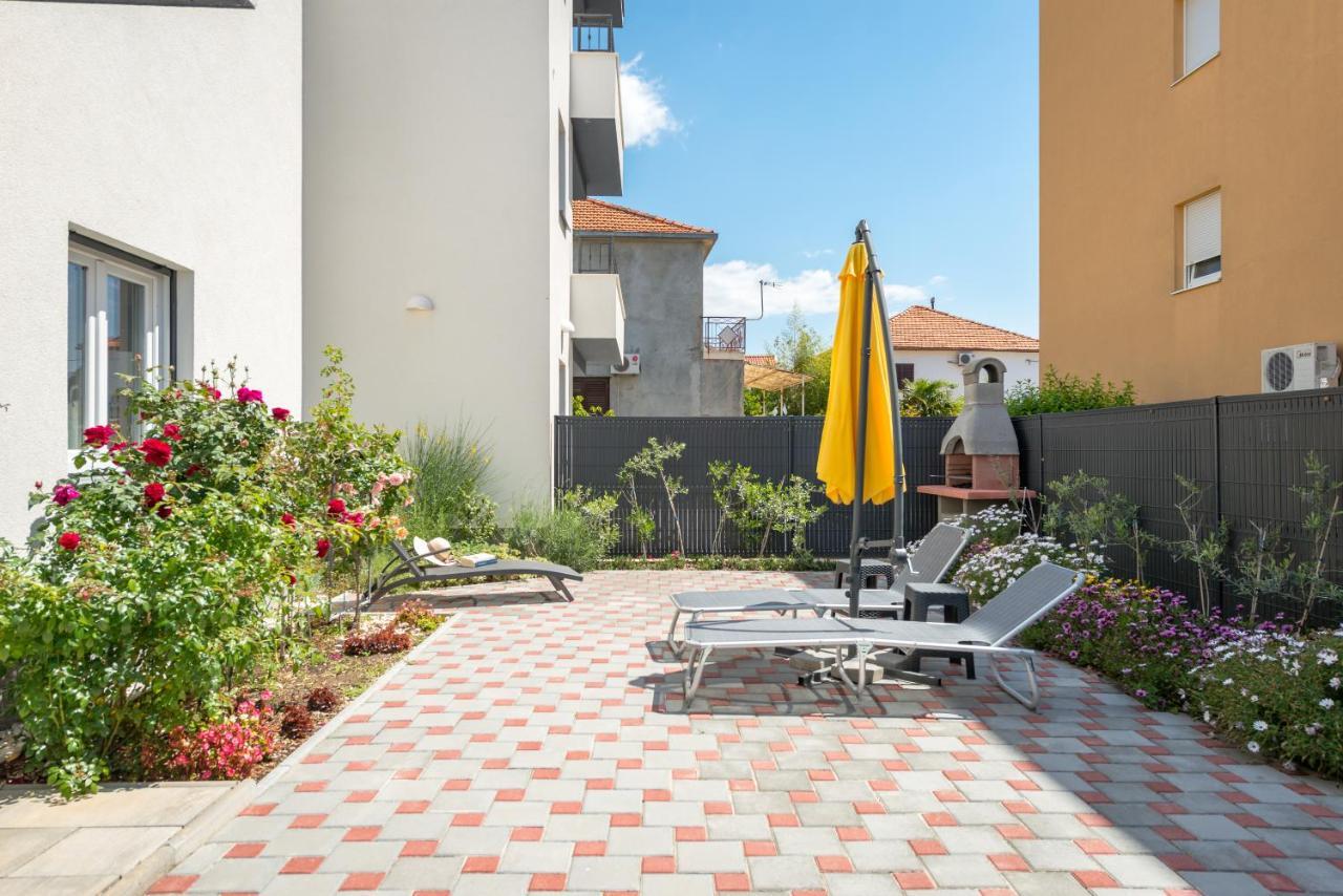 Sunny 4**** Luxury Apart With Garden In Center Apartment Trogir Bagian luar foto